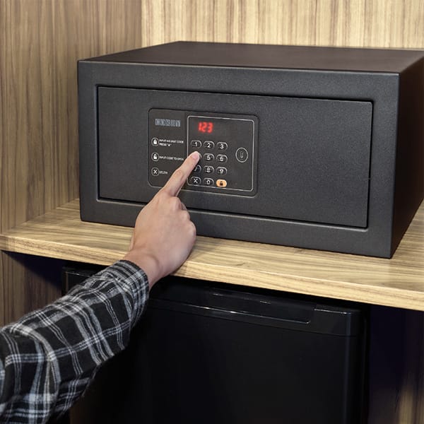 Westminster Digital Safe | 15" Laptop Safe for Hotels - Image 5