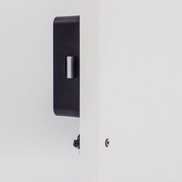 inside lock of the Omnitec Electronic Lock for Lockers by Hotel Lock and Safe